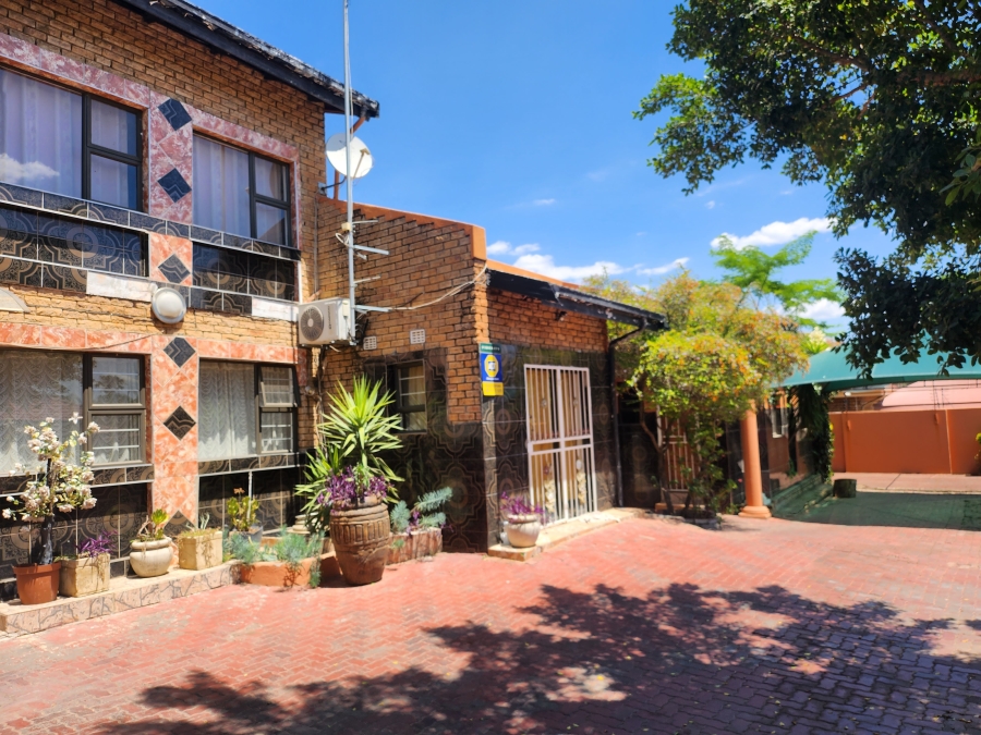 18 Bedroom Property for Sale in Bodorp North West